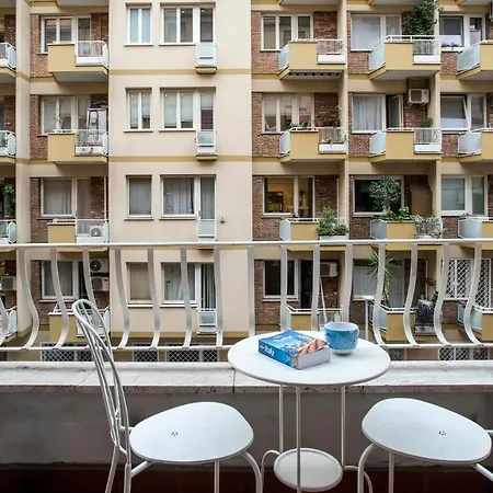 Apartman Plum Guide - Life In Colour